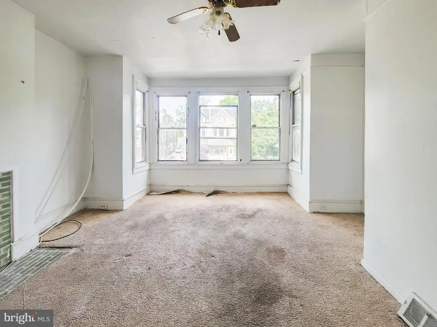 6136 W Oxford St, Philadelphia, PA 19151 - Image #3