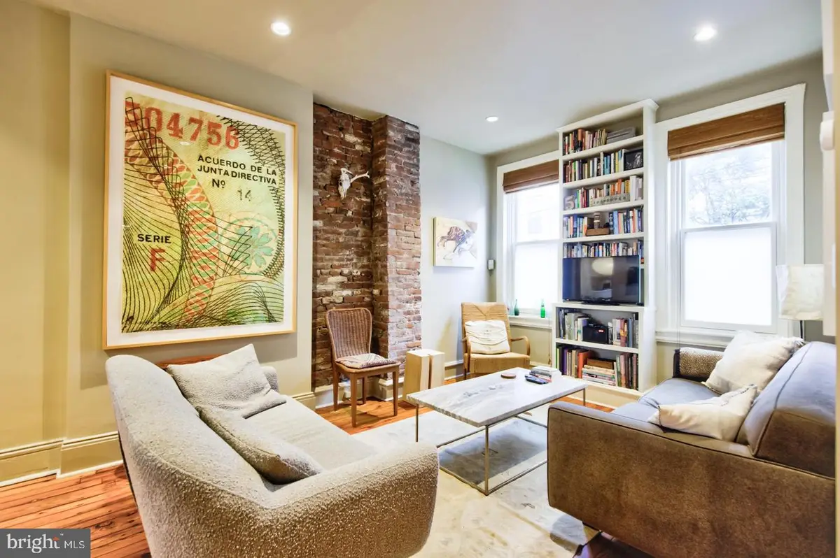 751 N Taylor St, Philadelphia, PA 19130 - Image #1