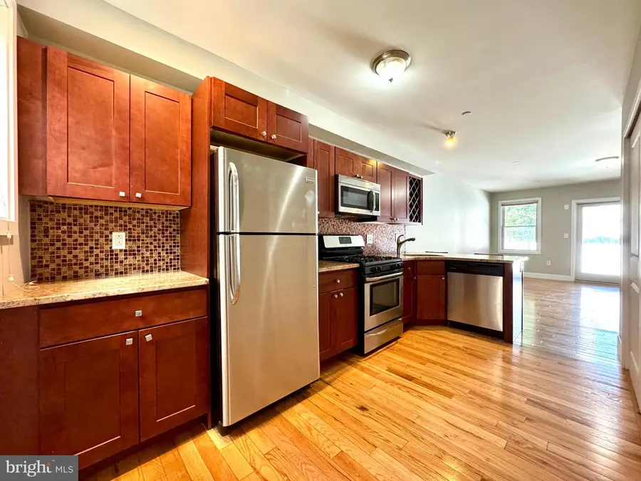 1014 E Moyamensing Ave, Philadelphia, PA 19147 - Image #2