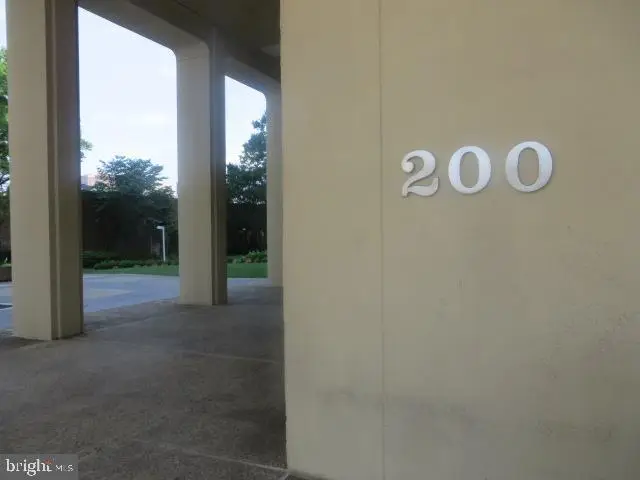 200 Locust St #8a, Philadelphia, PA 19106 - Image #2