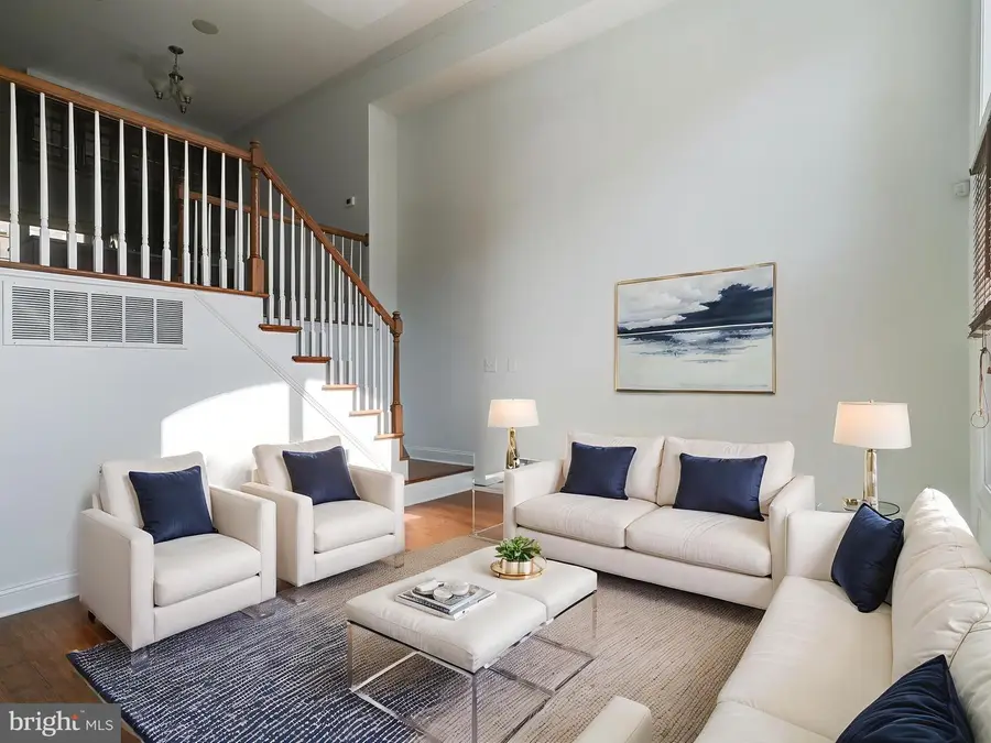 1007 N 3rd St, Philadelphia, PA 19123 - Image #2