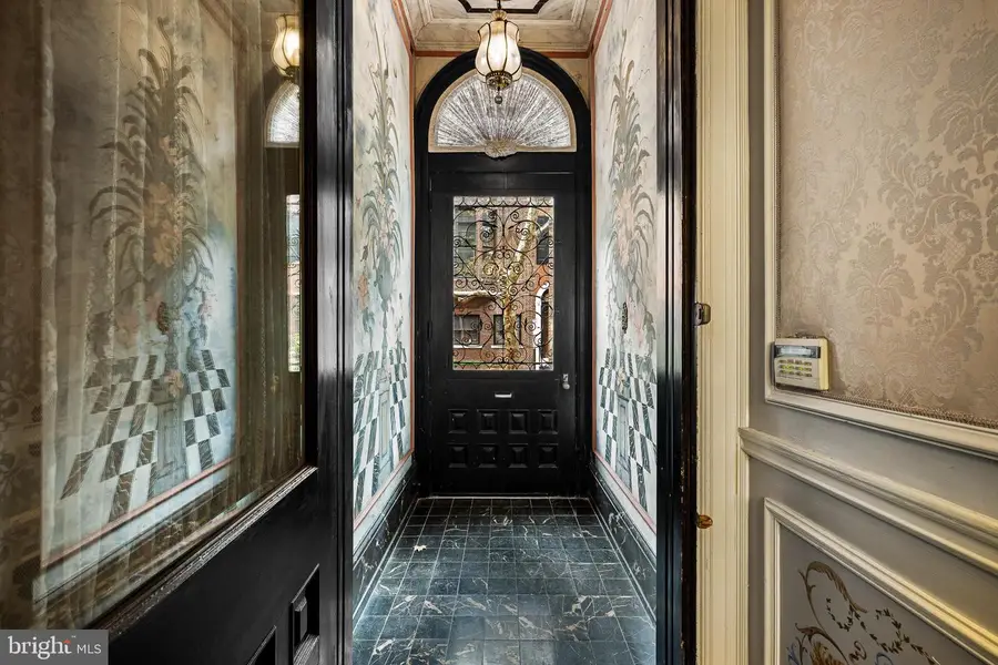 1823 Delancey Pl, Philadelphia, PA 19103 - Image #3