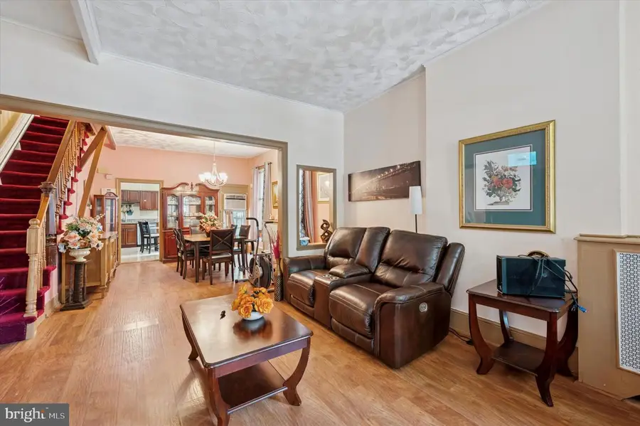 30 W Apsley St, Philadelphia, PA 19144 - Image #2