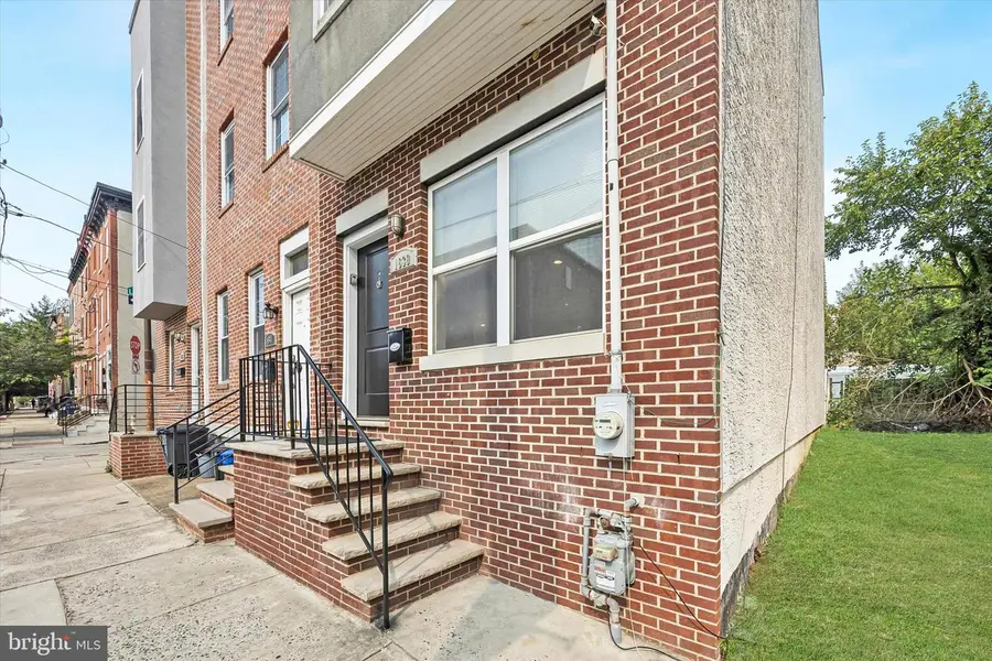 1639 Francis St, Philadelphia, PA 19130 - Image #3