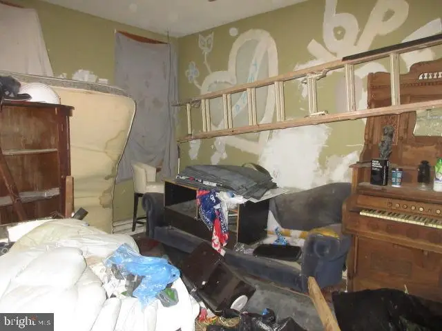 207 Watkins St, Philadelphia, PA 19148 - Image #2