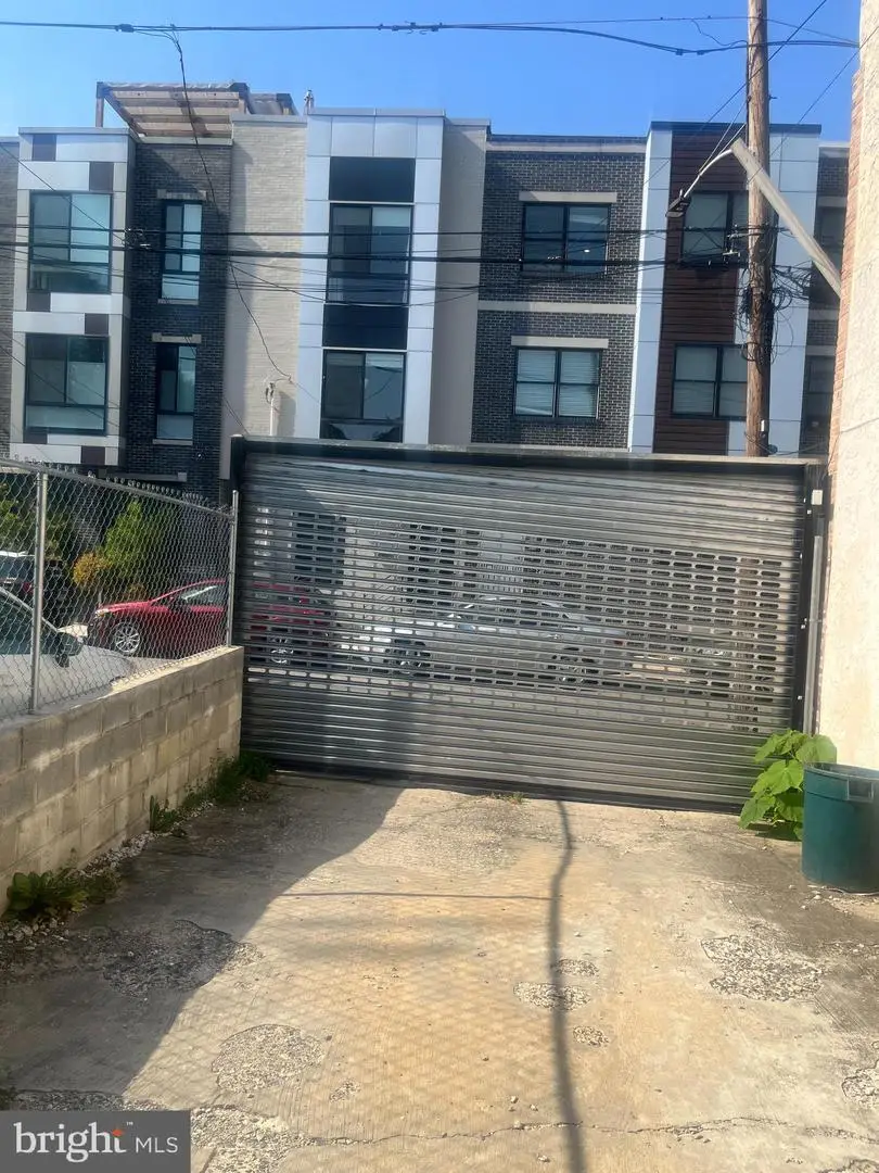 1538 W Seybert St, Philadelphia, PA 19121 - Image #1