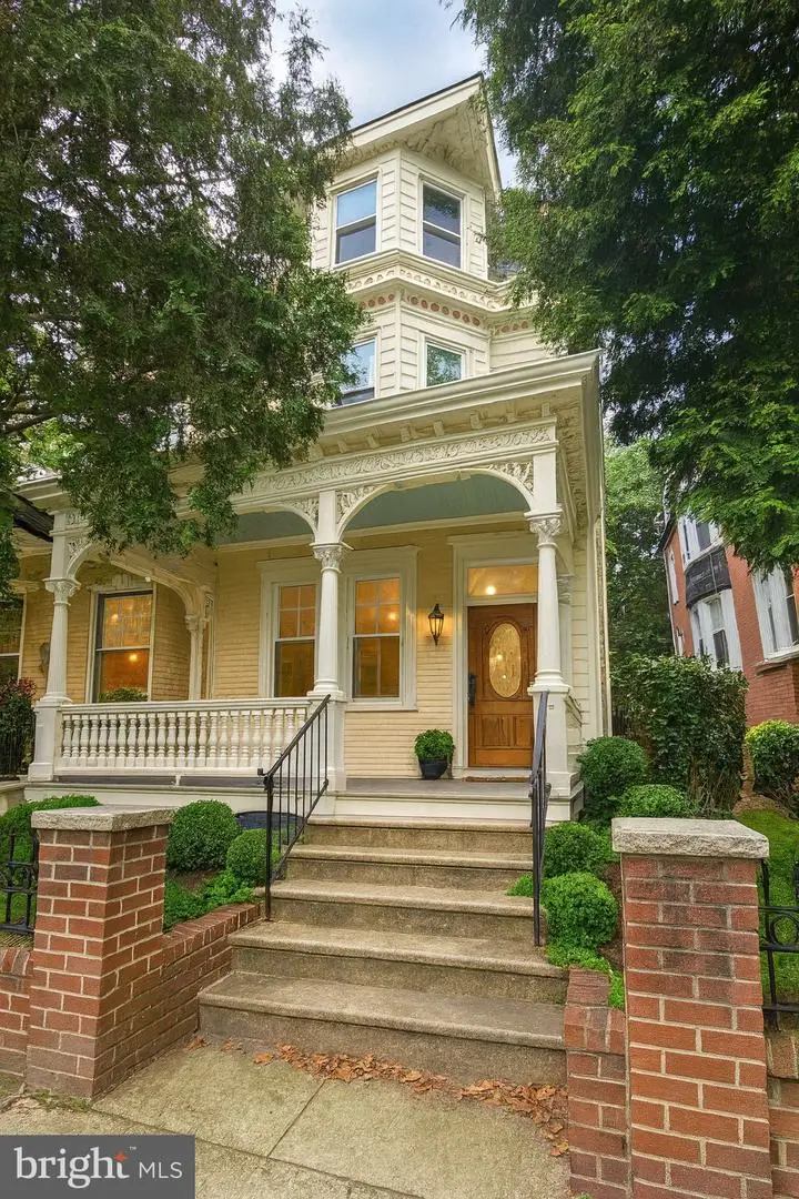 828 S 49th St, Philadelphia, PA 19143 - Image #2