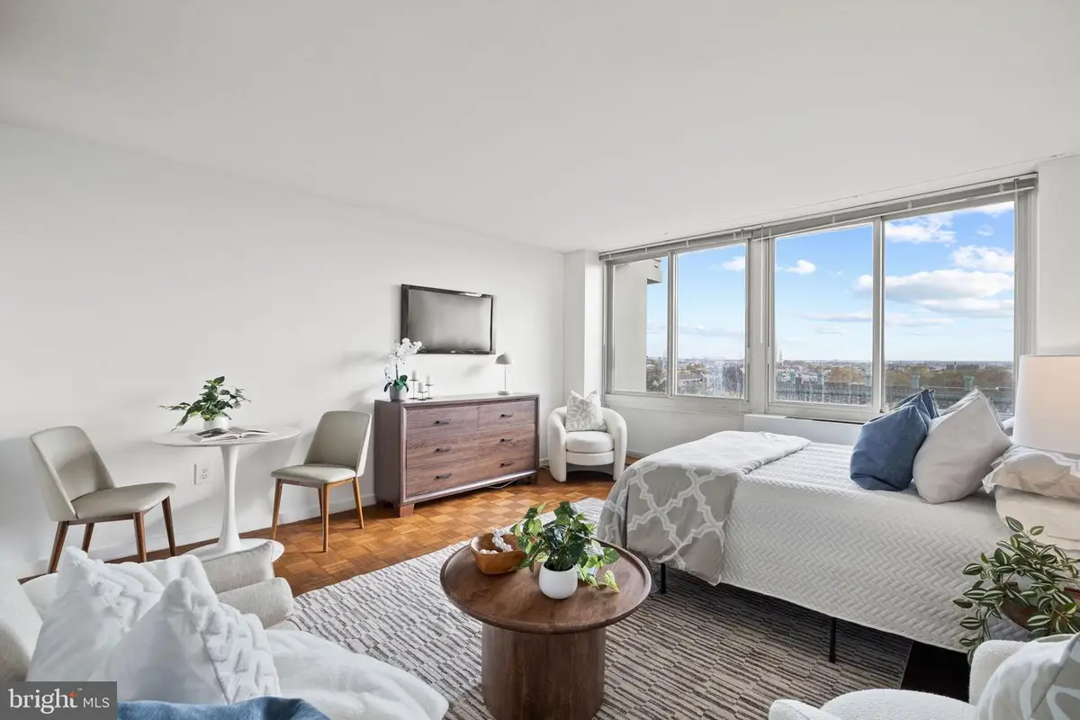 604-36 S Washington Sq #913, Philadelphia, PA 19106 - Image #1