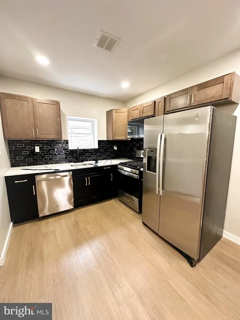 2437 S Beulah St, Philadelphia, PA 19148 - Image #2