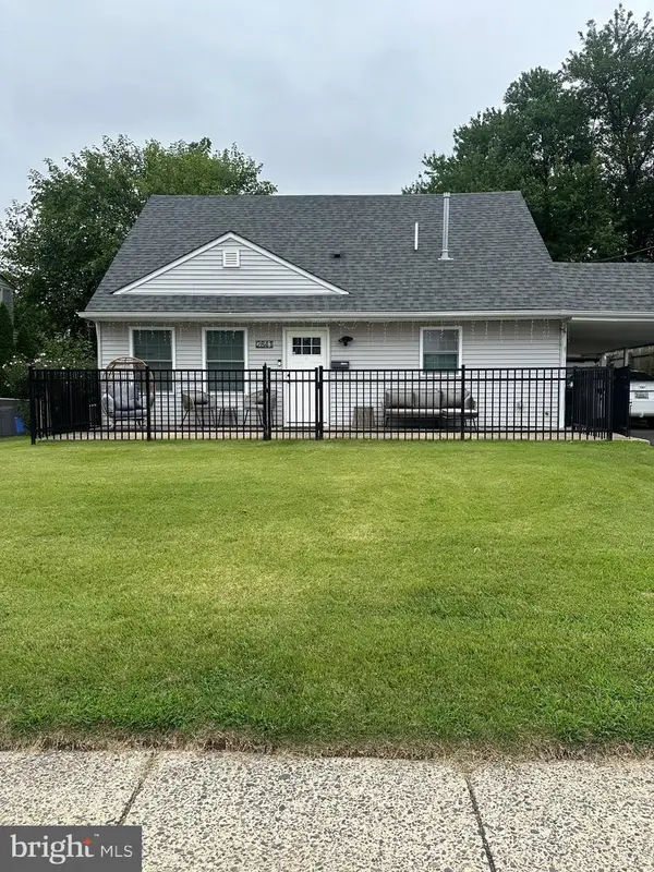 2841 Comly Rd, PHILADELPHIA, PA 19154