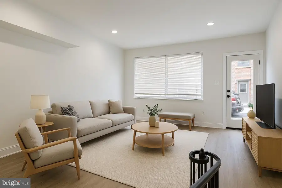 2028 S Opal St, Philadelphia, PA 19145 - Image #3