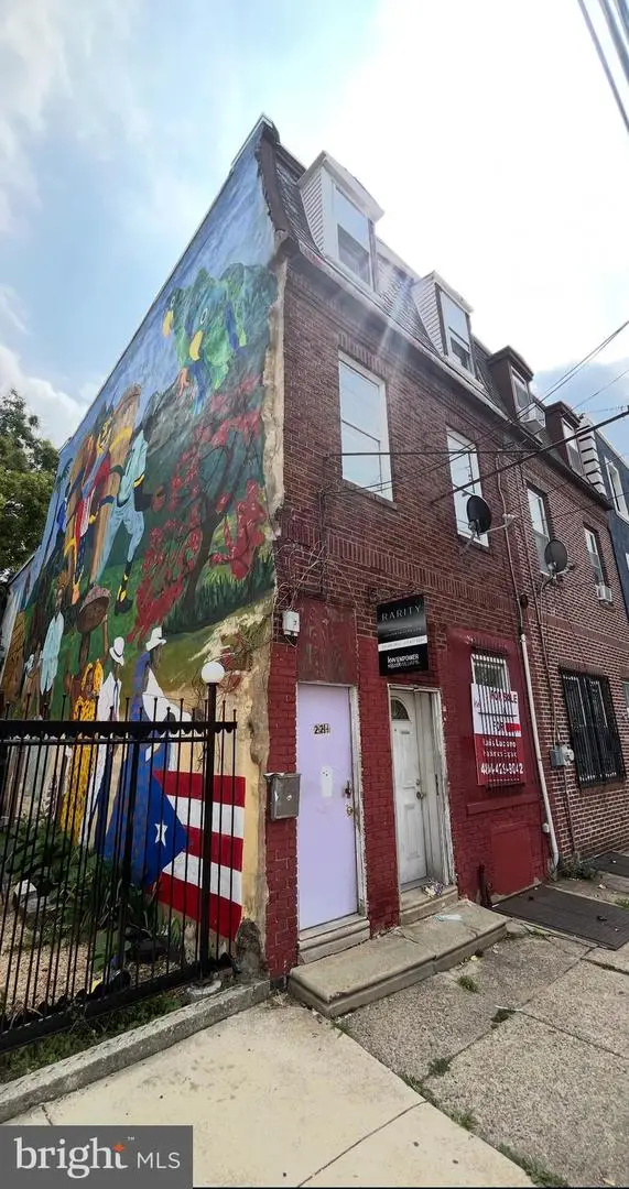 2211 N 2nd St, Philadelphia, PA 19133 - Image #1