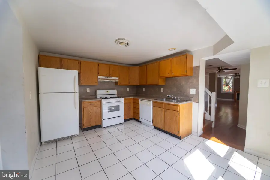 824 S 12th St #2, Philadelphia, PA 19147 - Image #3