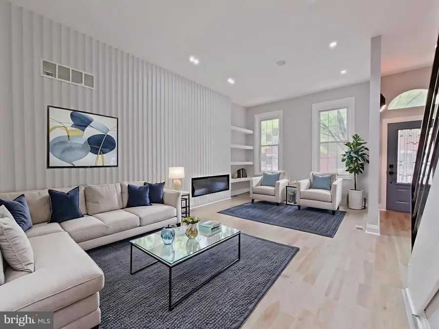 1809 Christian St, Philadelphia, PA 19146 - Image #2