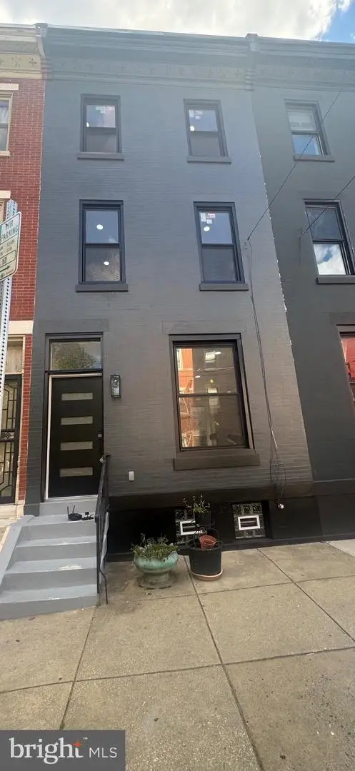 856 Perkiomen St, Philadelphia, PA 19130 - Image #1