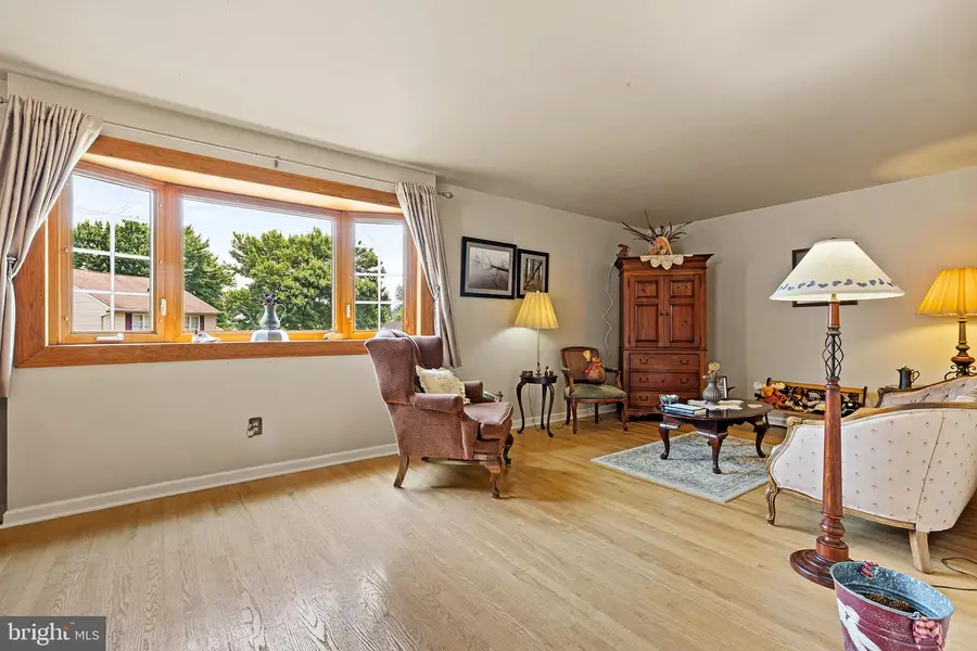 15202 Bernita Dr, Philadelphia, PA 19116 - Image #3