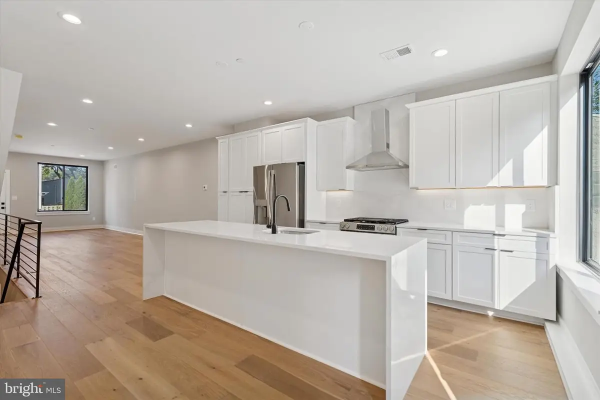 3833 Terrace St, Philadelphia, PA 19128 - Image #1