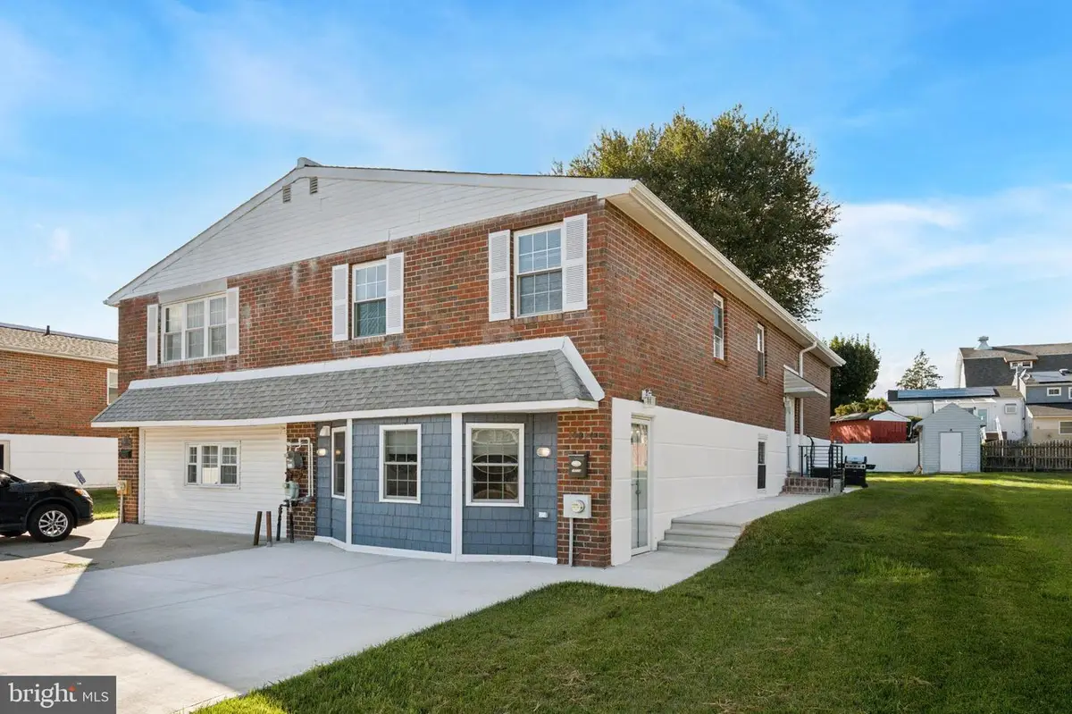 15014 Theresa Dr, Philadelphia, PA 19116 - Image #1