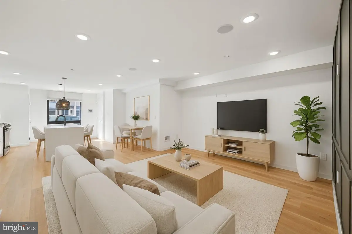 871 N 20th St #1, Philadelphia, PA 19130 - Image #1