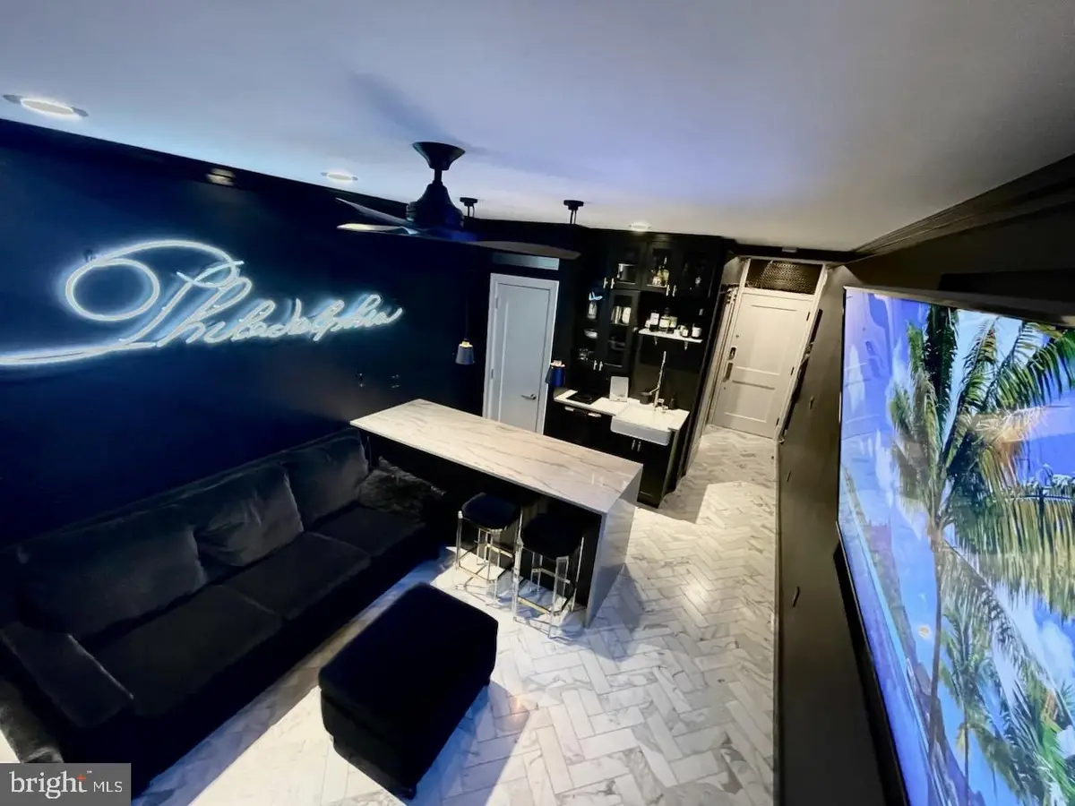 1324 Locust #429, Philadelphia, PA 19107 - Image #1