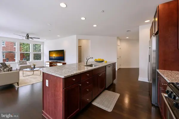 600 S 24th St #203, PHILADELPHIA, PA 19146