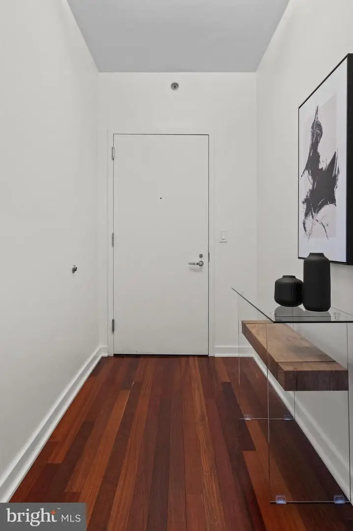 2101-00 Market St #706, Philadelphia, PA 19103 - Image #3