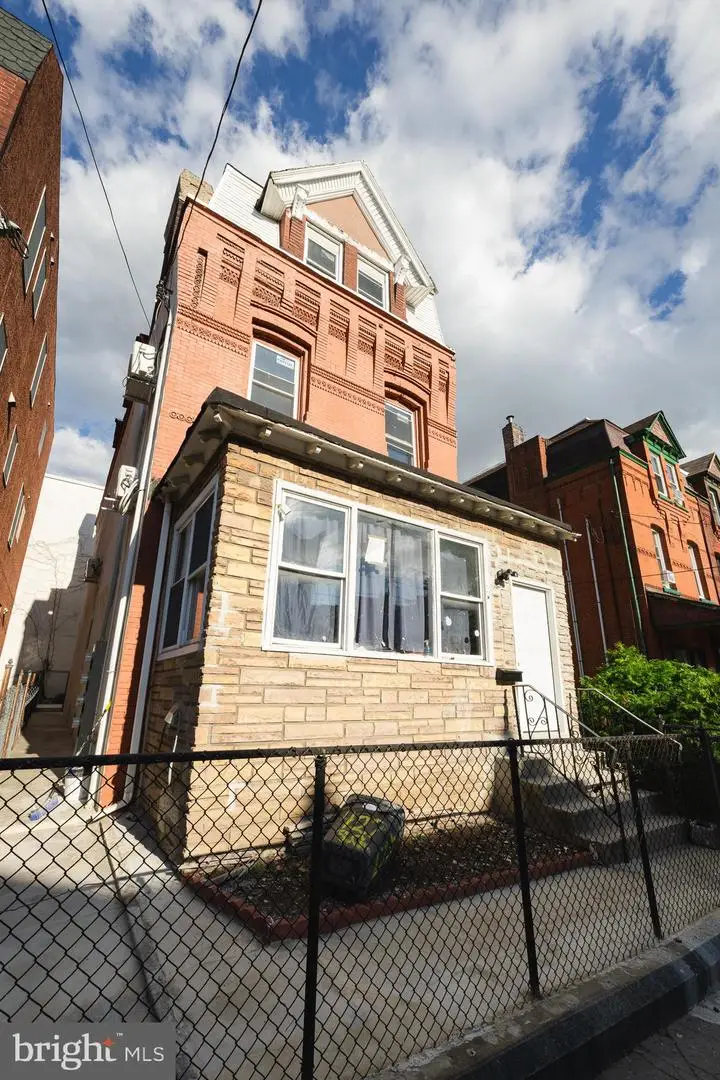 427 N 33rd St, Philadelphia, PA 19104 - Image #1