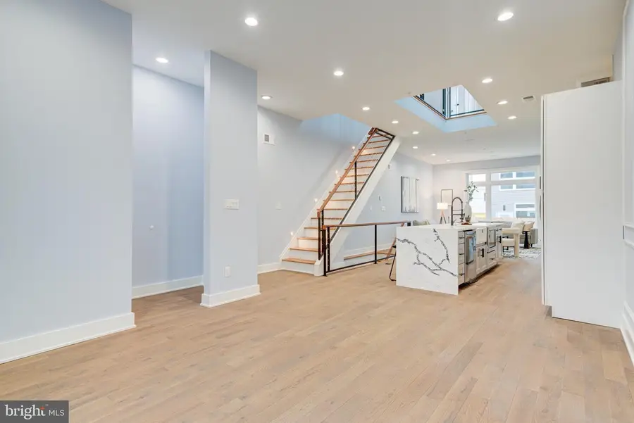 2318 E Hazzard St, Philadelphia, PA 19125 - Image #2