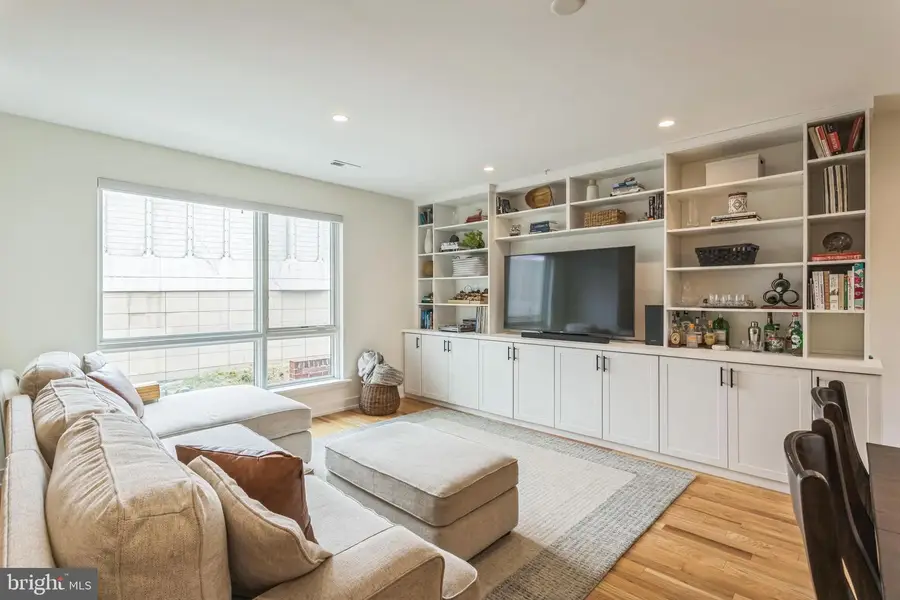 407 Salmon St, Philadelphia, PA 19125 - Image #3