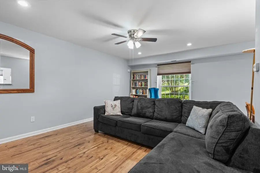 4000 Gypsy Ln #637, Philadelphia, PA 19129 - Image #3