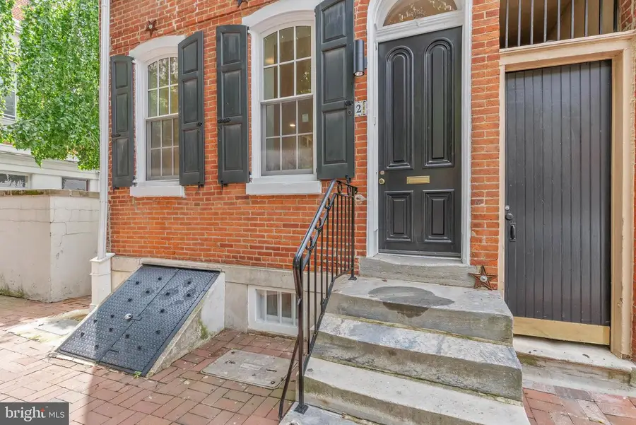 202 Spruce St, Philadelphia, PA 19106 - Image #3