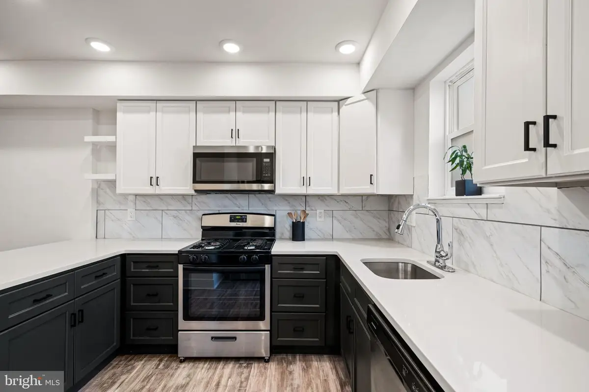 1752 Waterloo St, Philadelphia, PA 19122 - Image #1