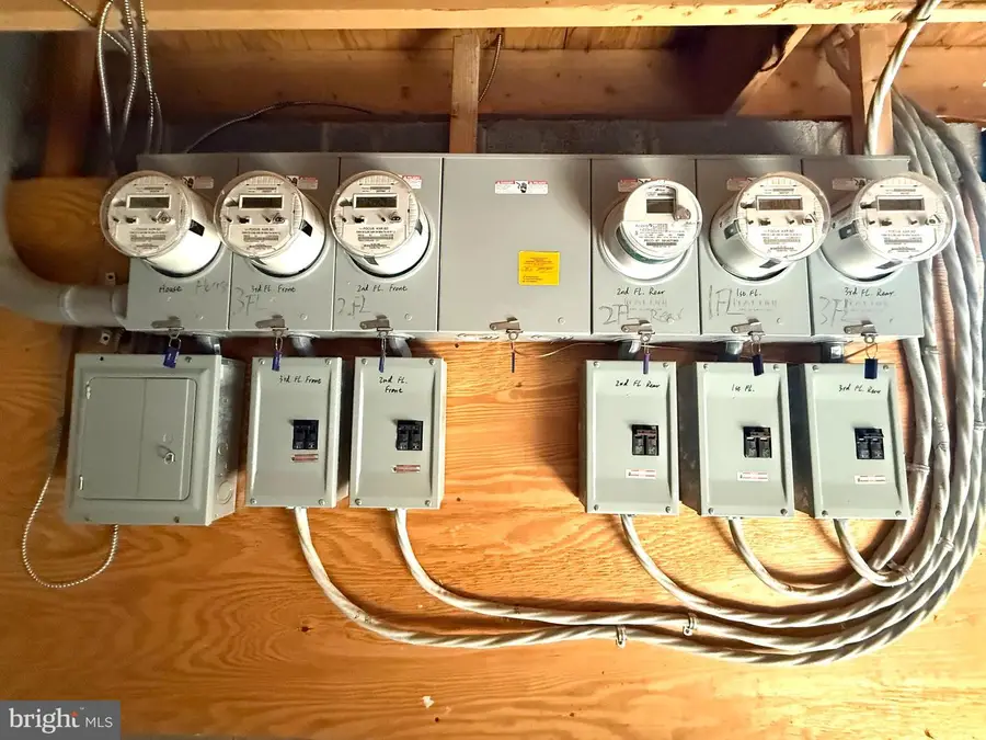 1220 N Carlisle St, Philadelphia, PA 19121 - Image #2