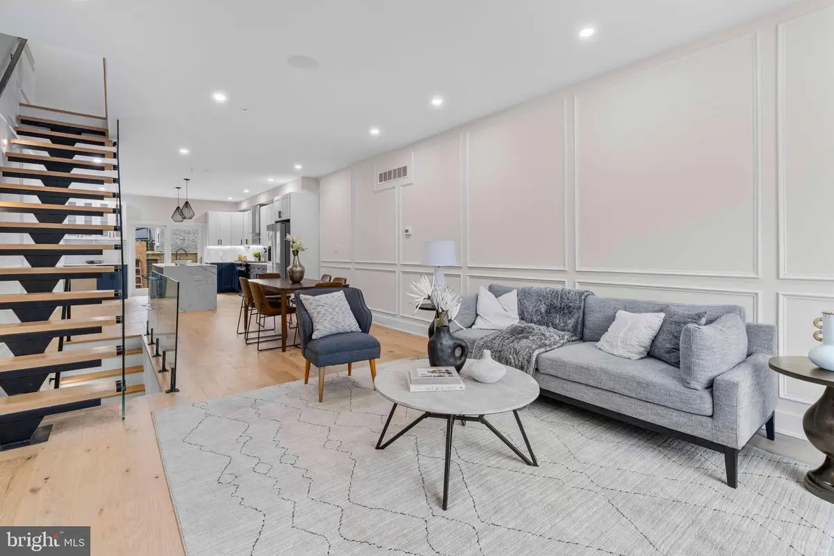 310 W Porter St, Philadelphia, PA 19148 - Image #1