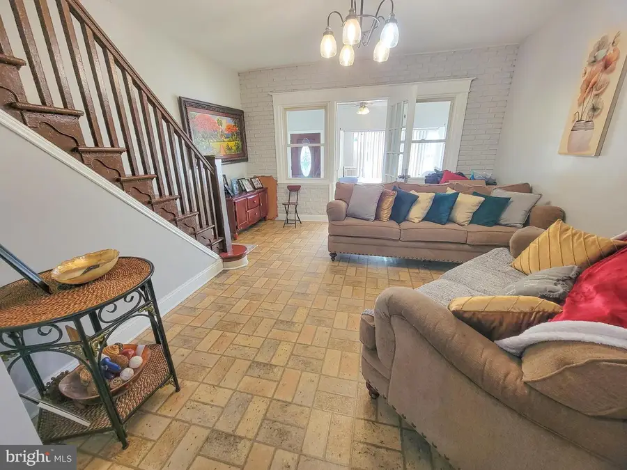 4653 Whitaker Ave, Philadelphia, PA 19120 - Image #2