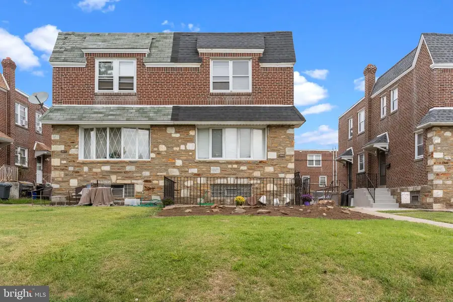 2755 Rhawn St, Philadelphia, PA 19152 - Image #2