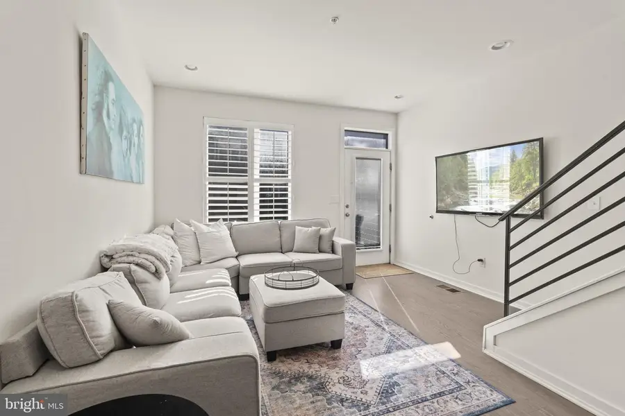 2544 S 2nd St, Philadelphia, PA 19148 - Image #3