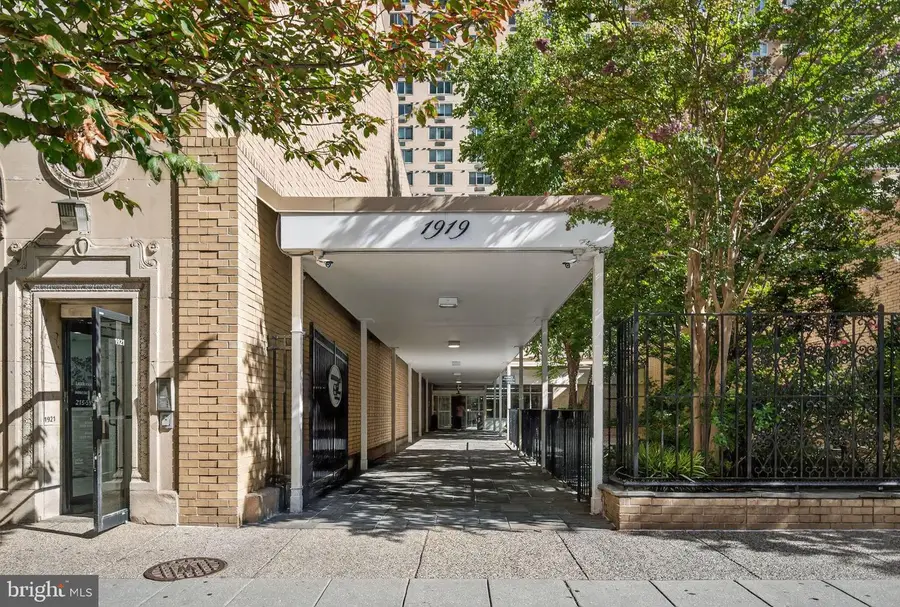 1919 Chestnut St #2004, Philadelphia, PA 19103 - Image #2