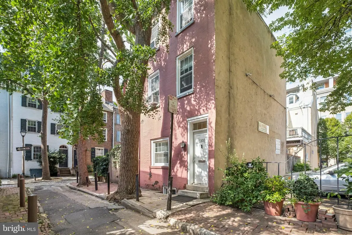 1105 Latimer St, Philadelphia, PA 19107 - Image #1