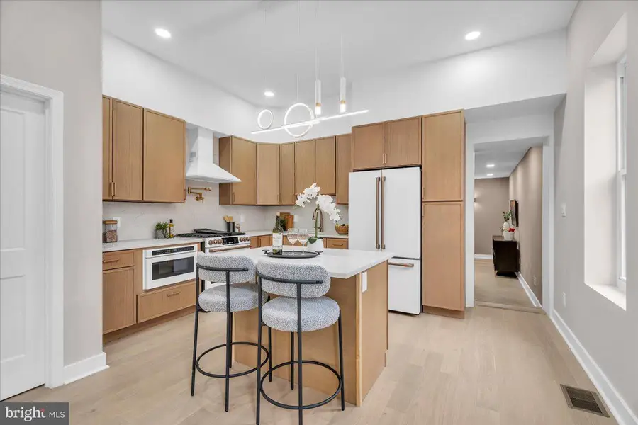 1126 Mifflin St, Philadelphia, PA 19148 - Image #2