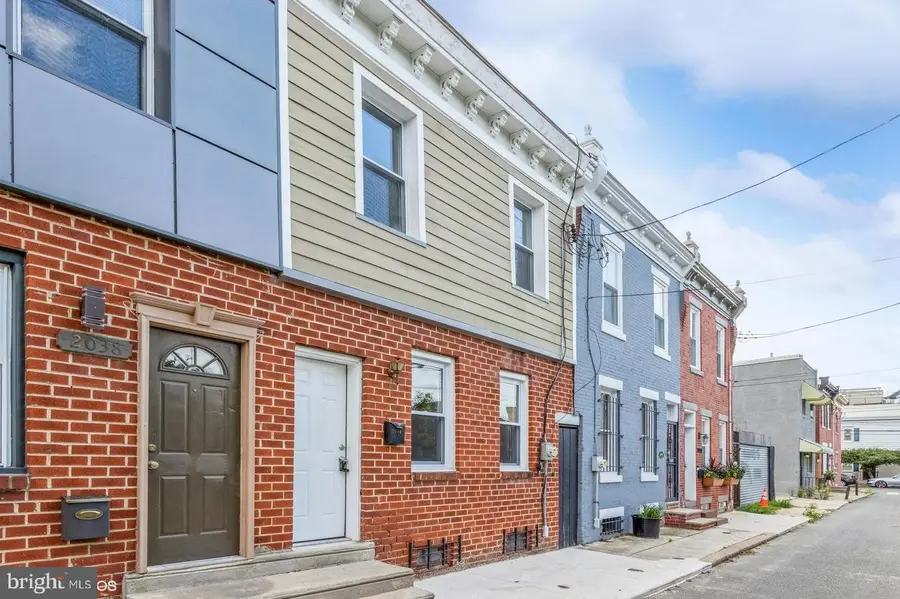 2040 Webster St, Philadelphia, PA 19146 - Image #3