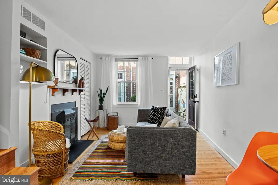 37 Queens Ave, Philadelphia, PA 19147 - Image #2