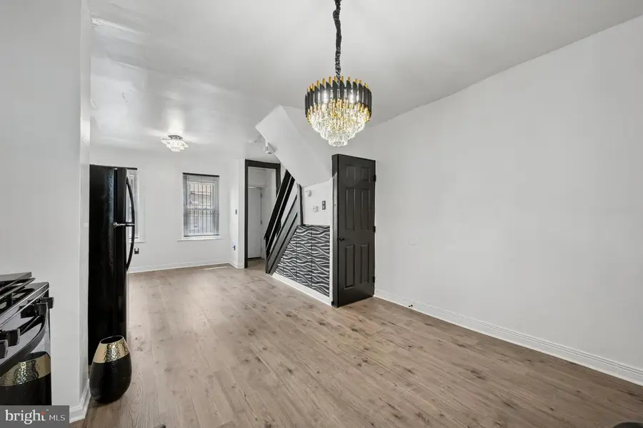 811 W Schiller St, Philadelphia, PA 19140 - Image #3