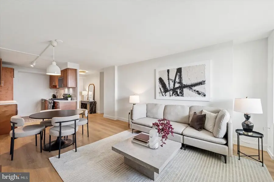 604-36 S Washington Sq #1015, Philadelphia, PA 19106 - Image #2