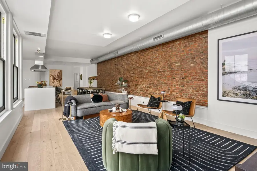 1606 Chestnut St #4, Philadelphia, PA 19103 - Image #2