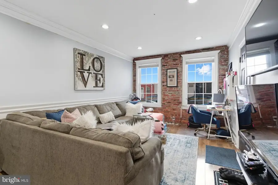 1727 S 4th St #1, Philadelphia, PA 19148 - Image #3