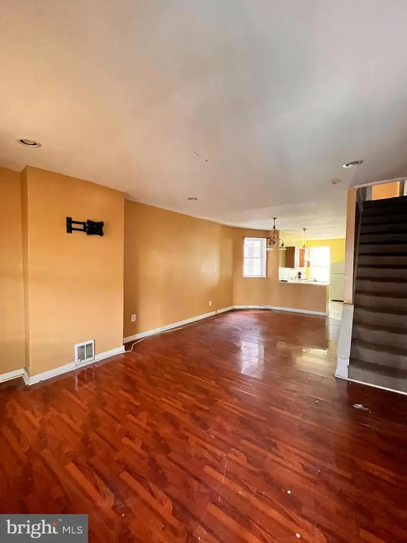 1442 N Hirst St, Philadelphia, PA 19151 - Image #2