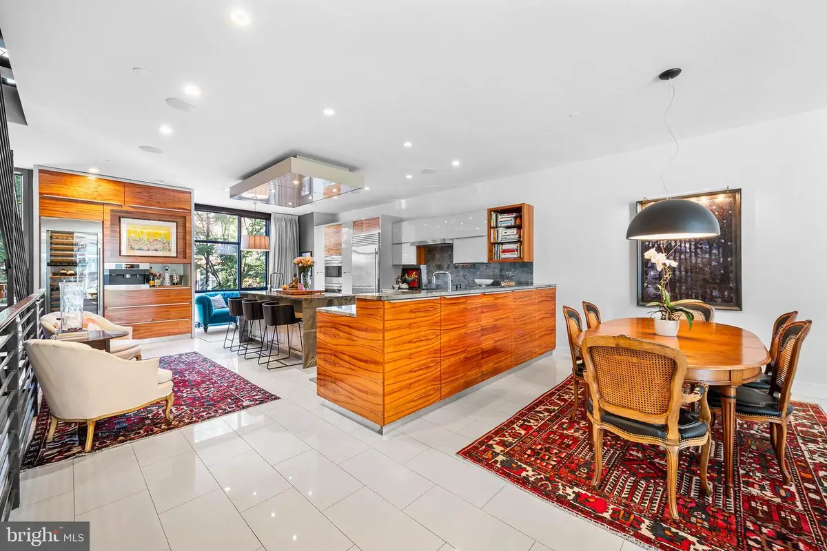 136 N 22nd St, Philadelphia, PA 19103 - Image #1