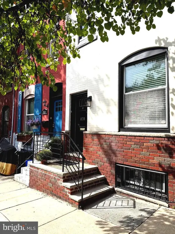 870 N 30th St, PHILADELPHIA, PA 19130