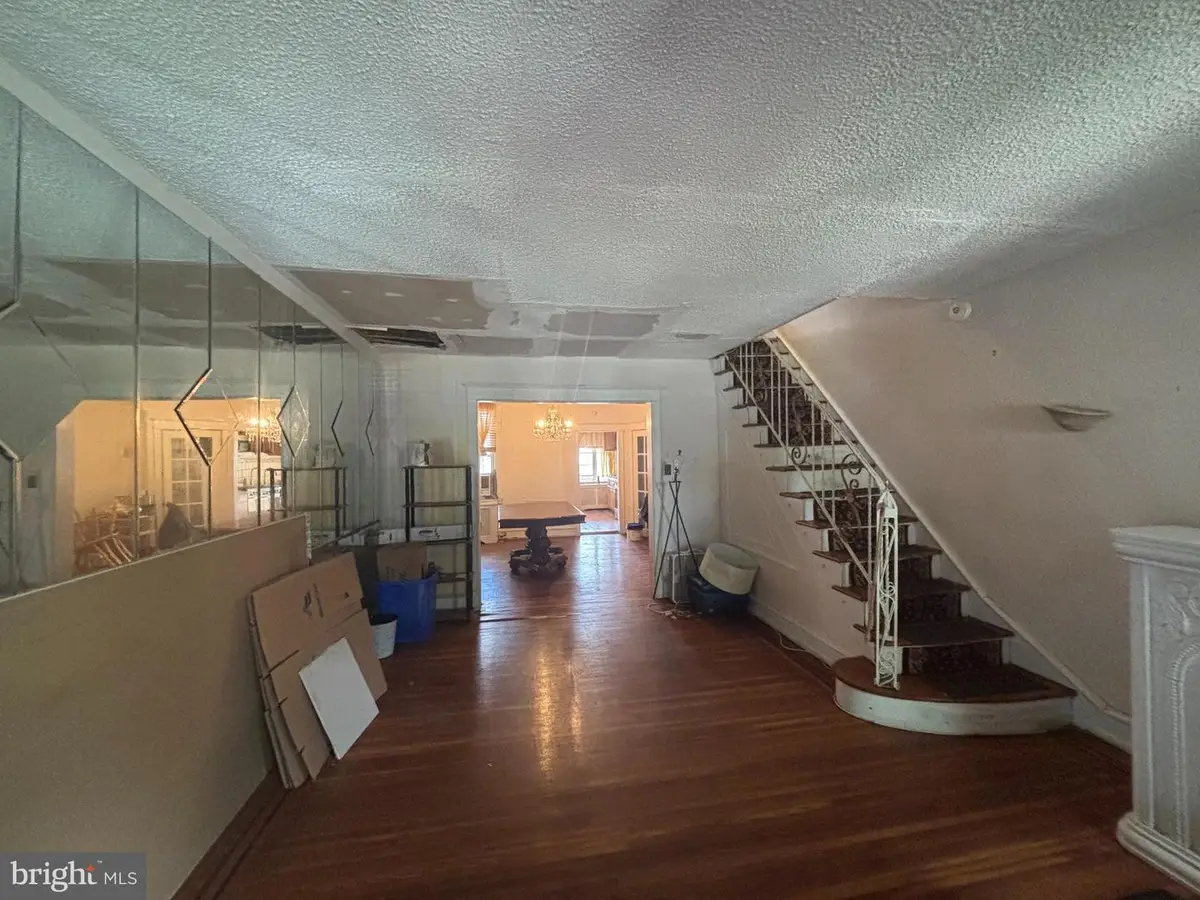 7349 E Walnut Ln, Philadelphia, PA 19138 - Image #1